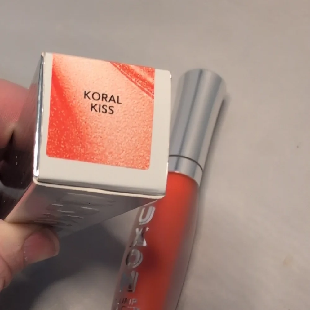 Buxom Plump Shot Collagen Infused Lip Serum in Koral Kiss